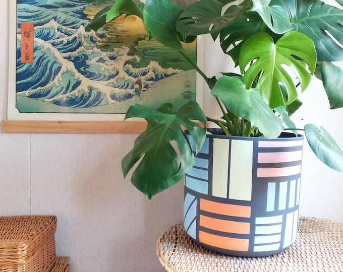 PRE ORDER Big Plant pots 30 - 35 cm, handpainted and sustainable planter, made of recycled plastic