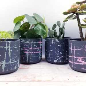 Indoor Planter - Blumentöpfe 14 & 16 cm. Aus recyceltem Plastik