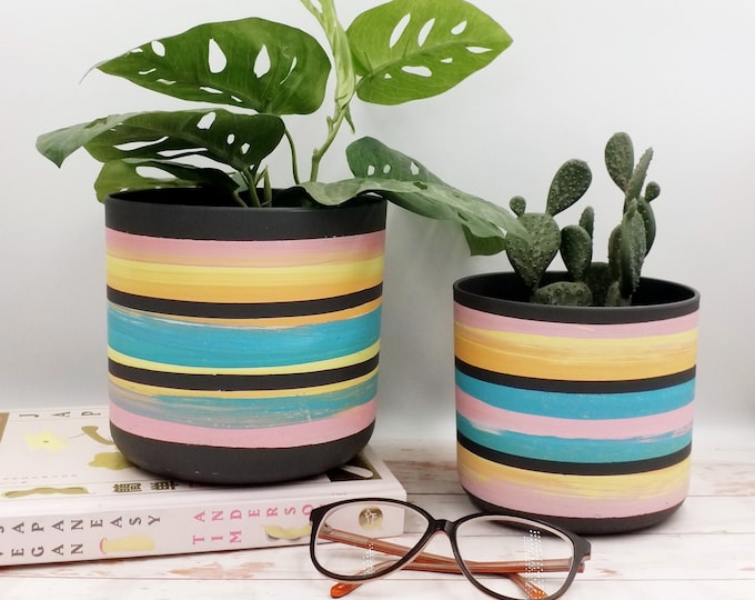 Indoor Planter - 14 & 16 cm diameter, colourful stripes, made of recycled pastic, hand painted