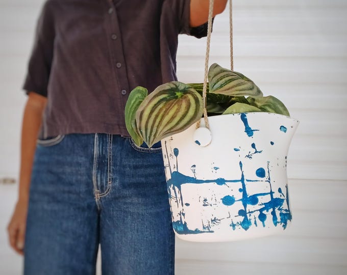 Hanging basket - indigo blue Shibori tie dye, made of recycled plastic hanging planter for indoor plant decor