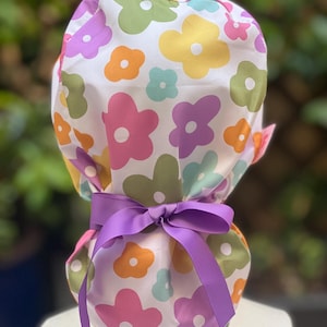 Floral Ponytail scrub cap, woman Scrub cap, scrub cap,spring flower scrub cap, satin-lined scrub cap, surgical cap