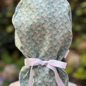 Floral Ponytail scrub cap, satin lined scrub cap, surgical cap for women, scrub cap with buttons