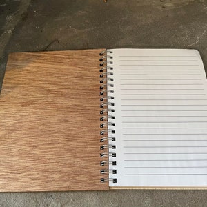 Notizbuch Blanko | zwei Versionen | Abgerundete Ecken | Eckige Ecken | 20 Löcher | 7x5x5" | 120 linierte Seiten | Walmart Papier | Digitale Datei | Svg