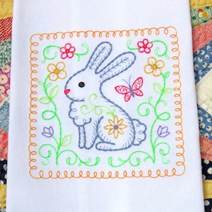Bunny Towel, Vintage Style, Easter Bunny Towel, Woodland Bunny, Hand Towel, Hostess Gift, Kitchen Décor, Tea Towel, Accent Towel Powder Room
