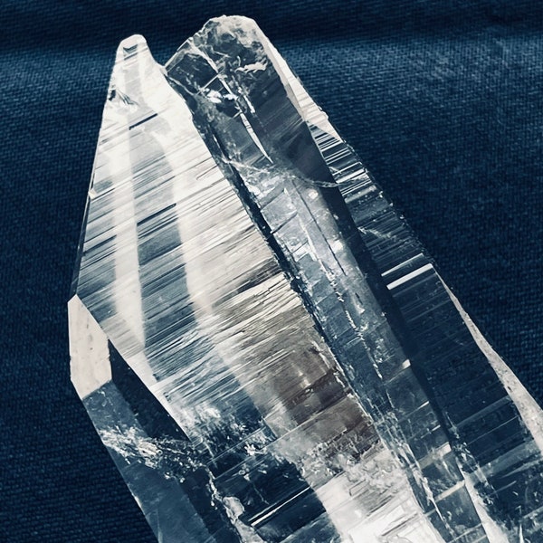 Amazing Colombian Twinned Laser Lemurian Quartz Crystal (Unusual Termination, incredible etching, self-healed) 10cm H, 124g Approx