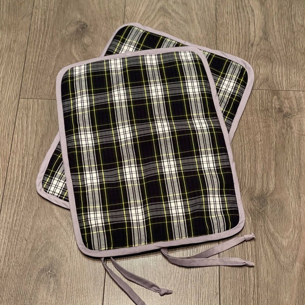 RAYBURN 600 Lid Cover Mat Pad Hob Cover With Straps Black Grey Tartan