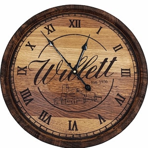 Gepersonaliseerde bourbon whiskyvatklok, aangepaste muurkop, vintage whiskyvatdeksel, bar decor landhuis, rustiek uniek cadeau