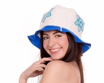 Personalized Sauna Hat "Snowflake"–Natural Wool Felt Bath Hat–Unisex Embroidered Sauna Cap–White and Blue–Spa & Sauna Gift-Unisex Accessory