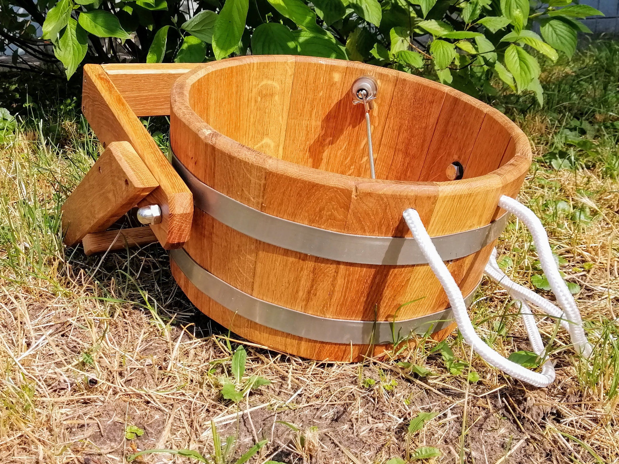 Watlux Traditional Sauna Wooden Spa Bath Shower Bucket Indoor & Outdoor Supplies Accessories Waterfall Water Pool Banja Banya Barrel Shaped – 15 L