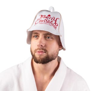Personalized Unisex White Sauna Hat from Faux Wool – &quot;Merry Christmas&quot; Embroidery – Cozy Bathhouse Cap, Holiday Spa Gift, Sauna Accessory