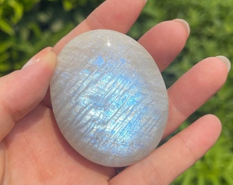 Blue Moonstone Palm Stone, Flashy Crystal Palm Stone, Anti-Anxiety Crystals, Meditation Crystal, Healing Crystal, Gift for Her