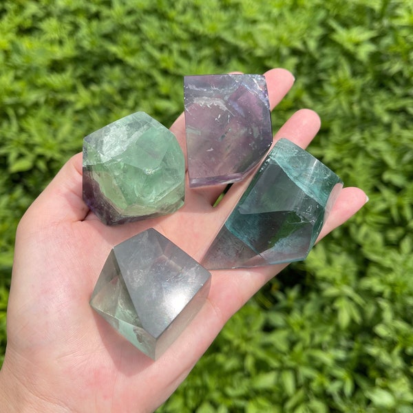 Natural Green Fluorite Freeform with Rainbow, Green Fluorite Stone, Polished Fluorite Crystal, Reiki Healing, Crystal Specimen
