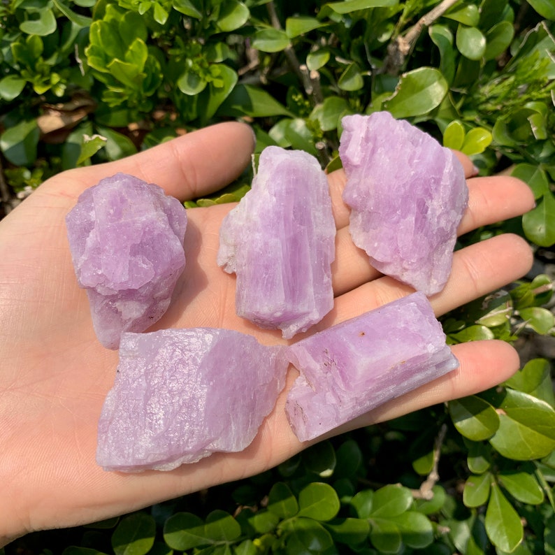 Kunzite Rough Crystals, Raw Kunzite Crystal, Natural Rough Crystals, Healing Crystals, Chakra Crystals, Kunzite Specimen image 2