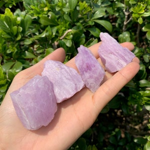 Kunzite Rough Crystals, Raw Kunzite Crystal, Natural Rough Crystals, Healing Crystals, Chakra Crystals, Kunzite Specimen image 6