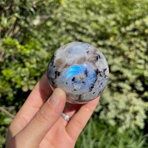 Rainbow Moonstone Sphere, Blue Flashy Moonstone Ball, Crystal Sphere, Crystal Specimen, Meditation Crystal, Home Decor, 60+mm