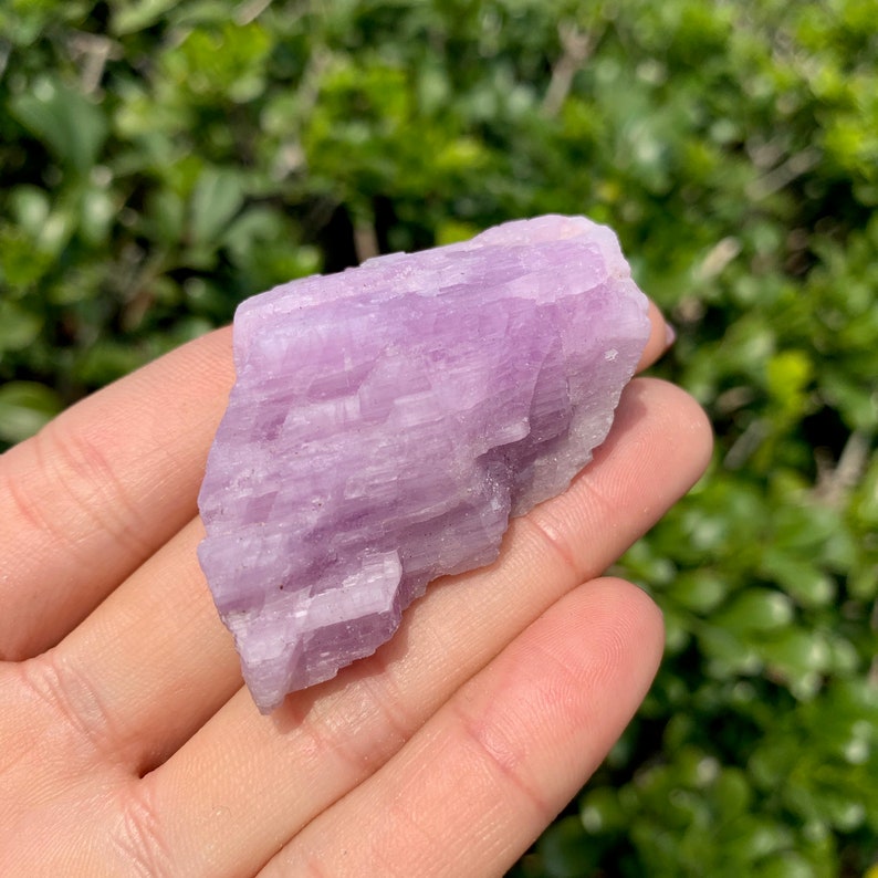 Kunzite Rough Crystals, Raw Kunzite Crystal, Natural Rough Crystals, Healing Crystals, Chakra Crystals, Kunzite Specimen image 8