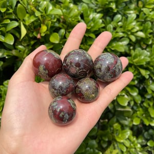Natural Dragon Bloodstone Sphere, Gemstone Sphere, Healing Crystals, Meditation Crystals, Birthday Stone, 25-35mm