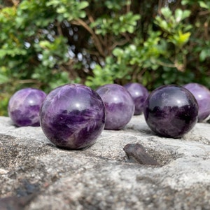 Natural Dream Amethyst Sphere, Chevron Amethyst Sphere, Chakra Sphere, Crystal Quartz Sphere, Healing Crystal, 30-35mm