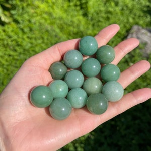 3 esferas de aventurina verde en miniatura, esfera de cristal de 20 mm, esfera de piedra preciosa, esfera de meditación, cristal de chakra, cristal curativo