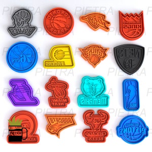 Tagliabiscotti NBA Squadre Fondente Multiuso - Tagliabiscotti con Guarnizione e Cornice Separata in Argilla Ceramica