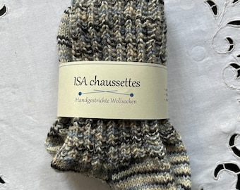 42/43 Chaussettes en laine tricotées à la main