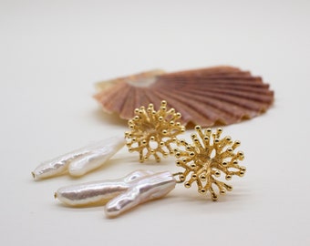 Ohrstecker, Ohrringe, Perlenohrringe, Koralle, Süßwasserperle, Perle, Barockperle, gold, vergoldet, earrings, pearl, coral, Sommer, summer