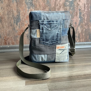 Jeans con tasche alte deals