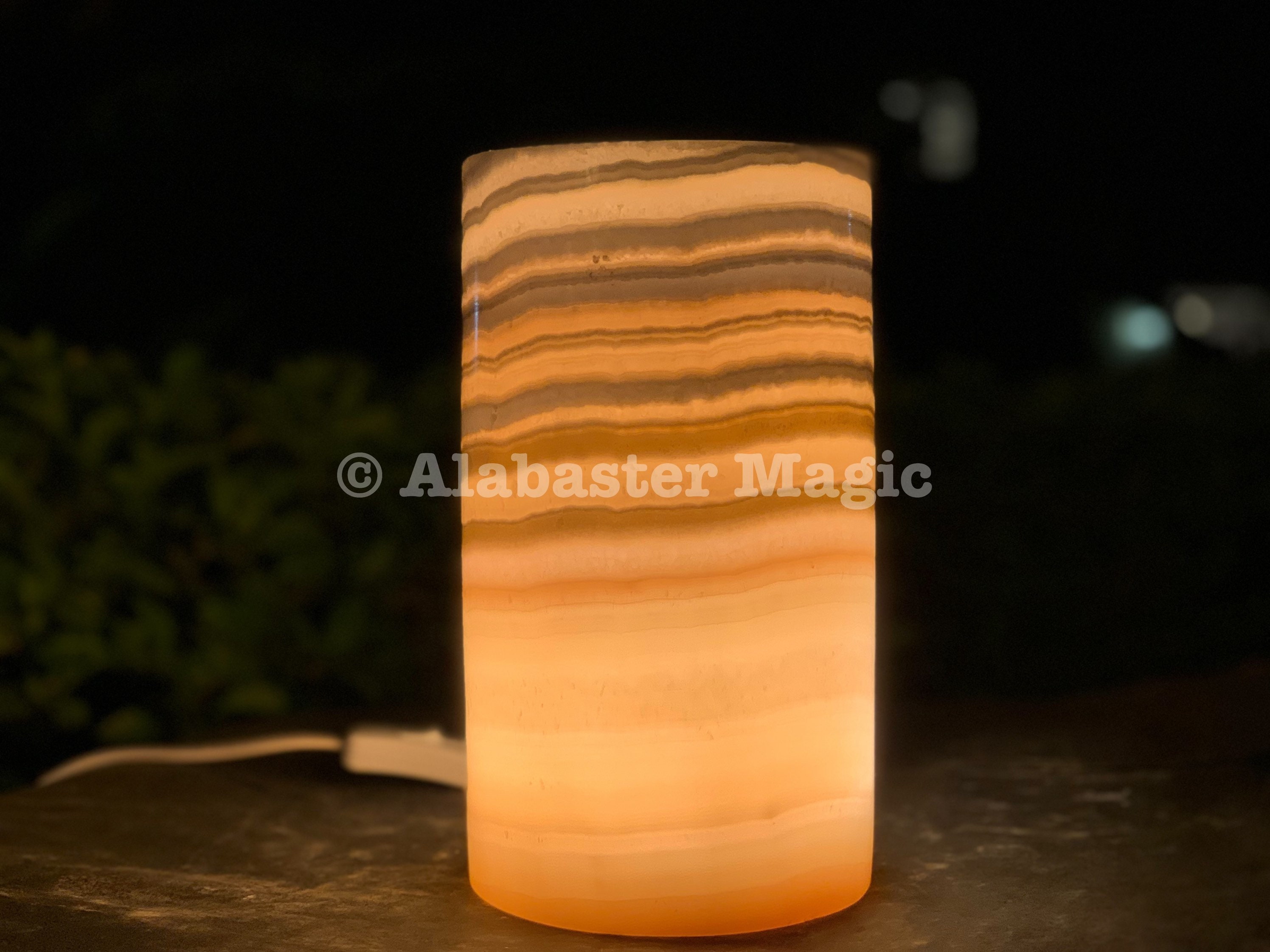 Lampe De Table En Albâtre/Forme