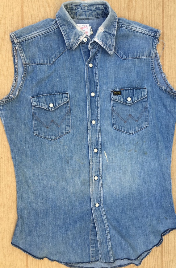 wrangler 1970's vintage denim pearl snap  vest si… - image 1