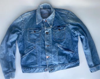 Wrangler 1980’s 4 pocket US made denim jacket size 44
