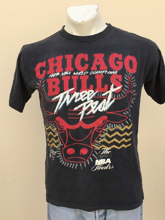 1993 three peat Chicago bulls vintage t-shirt