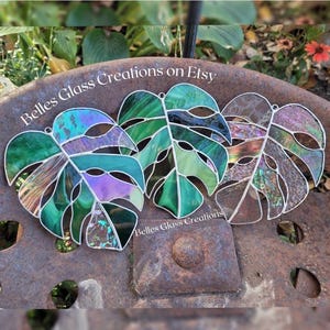 Monstera Plant Leaf Stained Glass Iridescent Rainbow - Green