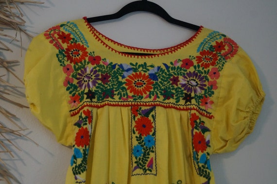 Vintage Embroidered Yellow Mexican Dress Size Sma… - image 2