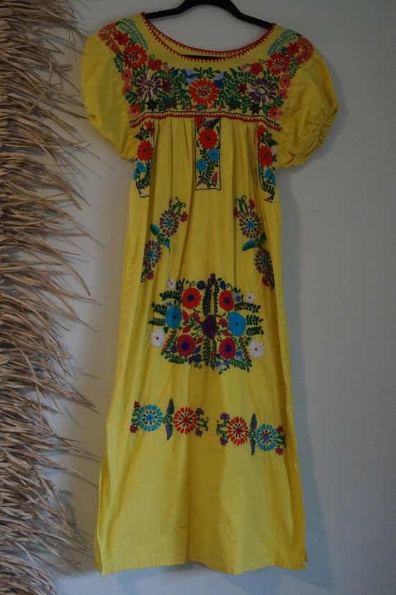 Vintage Embroidered Yellow Mexican Dress Size Sma… - image 1