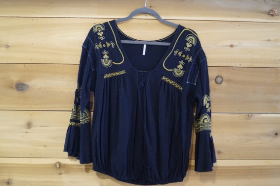 Free People Embroidered Peasant Blouse Size Small,