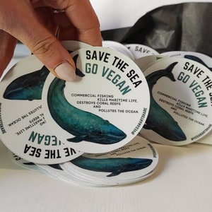 Salva l'oceano. Adesivo vegano