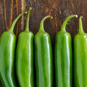 Serrano Hot Pepper Seeds | 23,000 Scoville Mexican Verde Green Chili Hot Spicy Chile Jalapeno Peppers Vegetable Seed For 2024 Fast Shipping