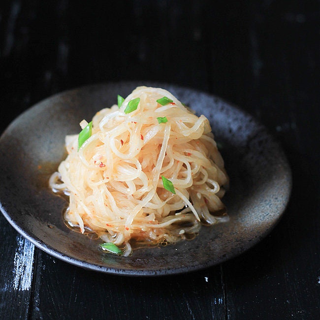 White Icicle Radish Seeds Baby Daikon Heirloom USA Garden Etsy