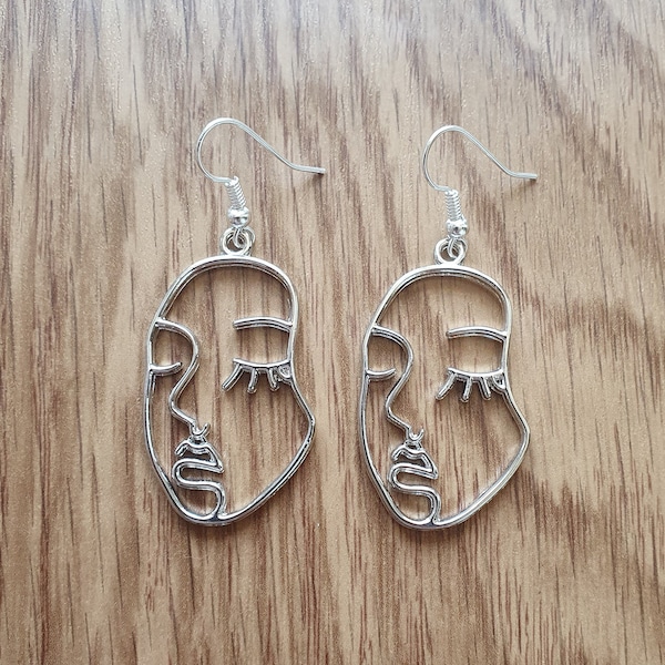 Silver Plated Pretty Hollow Face Abstract Statement Stud Drop Earrings - Silver Plated Pretty Hollow Face Abstract Statement Drop Earrings