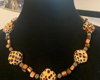 Fun and wild leopard print beaded necklace.