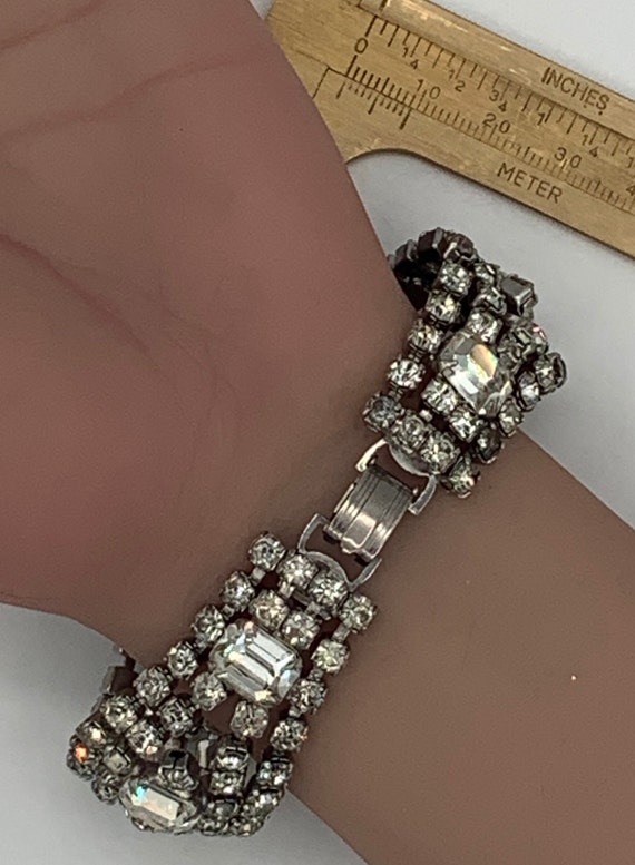 Vintage glitzy silver tone clear rhinestones brac… - image 4