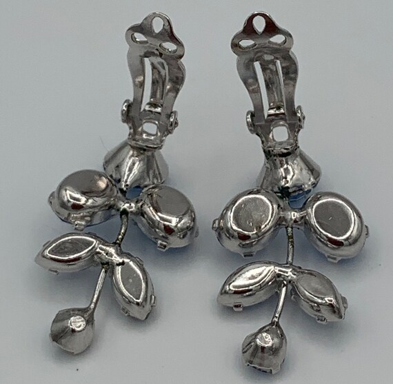 Gorgeous vintage silver tone clip on earrings pro… - image 4