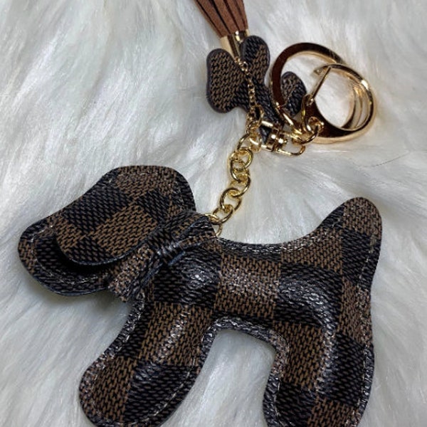 PU Leather Luxury Fashion Cream Brown and Gold Beige Dog Golden Retriever Animal Keychain Tassel Purse Accessory Gift Women and High Quality