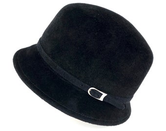 Elegant Fur Felt Velour Cloche Hat in Black - Handcrafted Vintage Inspired Accessory