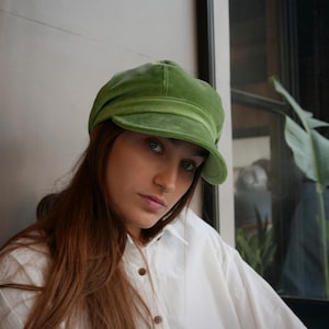 Vintage Green Velvet Newsboy Caps - Etsy display picture 1