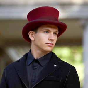Edwardian Low Top Hat in BURGUNDY Wool Felt - Elegant Victorian Maroon Top Hat - Vintage Costume Headwear