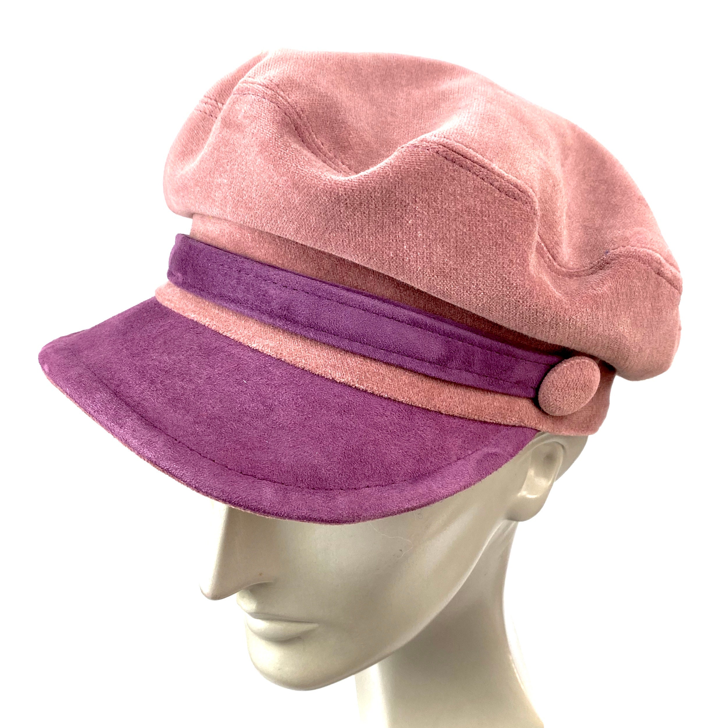 Old Pink Velour Sailor Cap With Leather Visor, Woman Old  display picture 1