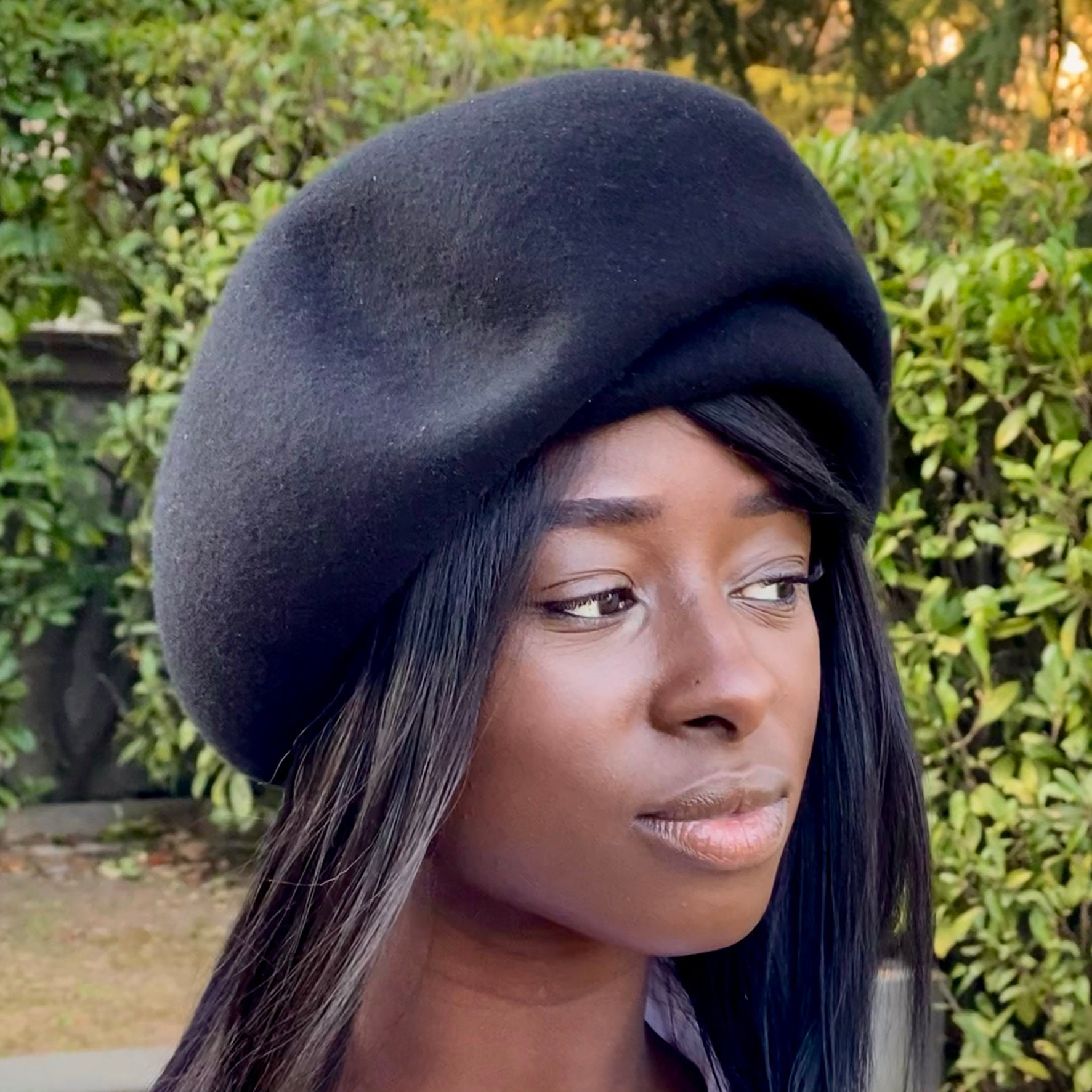 Vintage Black Felt Beret Made in France Louis Original California Classic Hat Military Style Wool Beret Green Red Black Blue Maroon Mens  main image 2