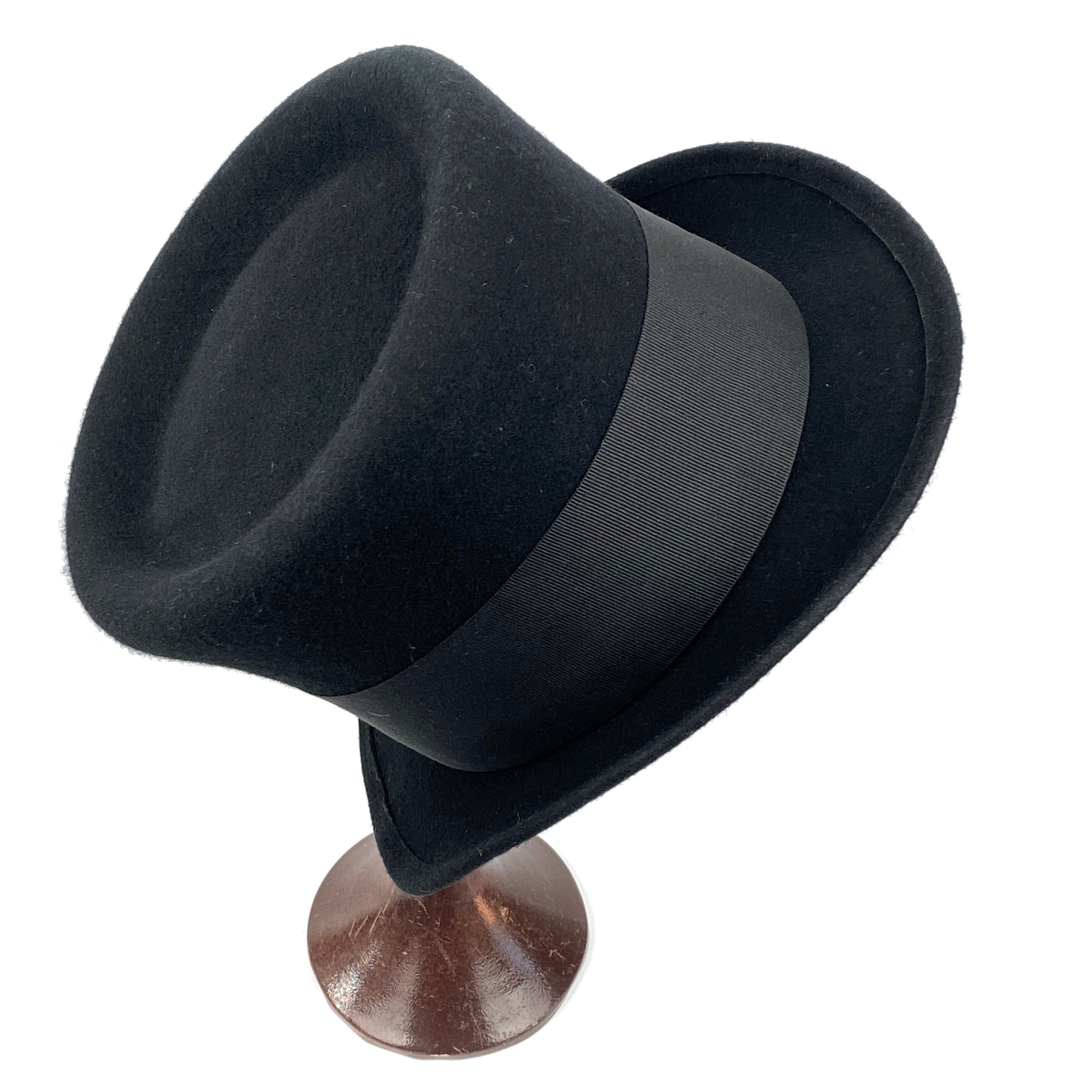 Sombrero De Copa Negro De Fieltro Satén – Chistera Para Mago, Disfraz, Cosplay O Halloween (Altura 16-18 Cm)
