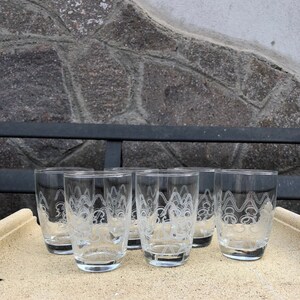 Vintage glasset från 1950-talet, utmärkt skick, unika dekorationer, set om 6 delar